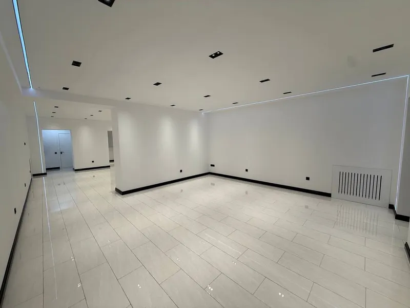 Срочно сдается нежилое ойбек 90м2 open space 3