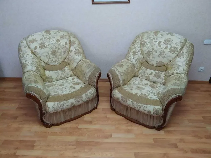 Кресла мягкие. Большие. Пара ( 2 штуки ). 1
