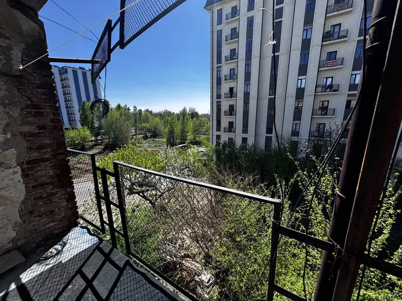 Продается 1 ком квартира 10-м.район — фото 5