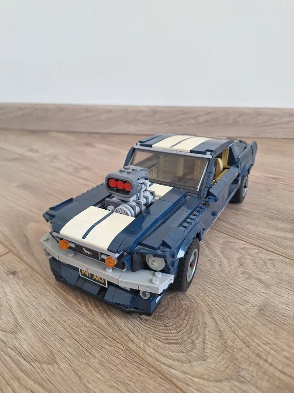 LEGO Creator Expert 10265 Ford Mustang ishlatilgan 1