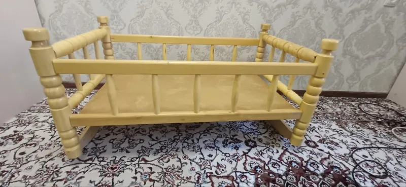 Bolalar uchun juda qulay,deyarli yangi kravatimiz.