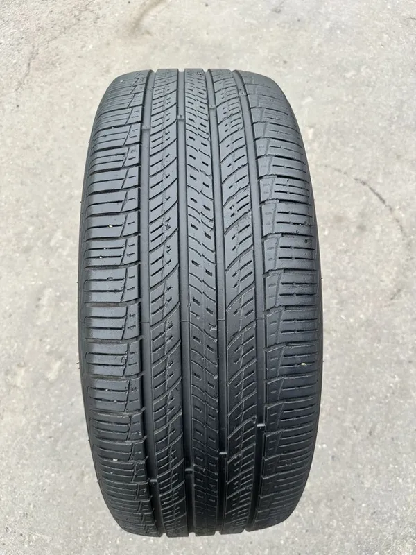 Hankook 235/55 R19 — 1 шт, отличное состояние Hankook 235/55 R19 — 1 шт, отличное состояние