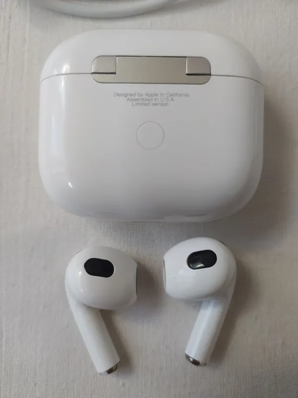 AirPods Limited verison