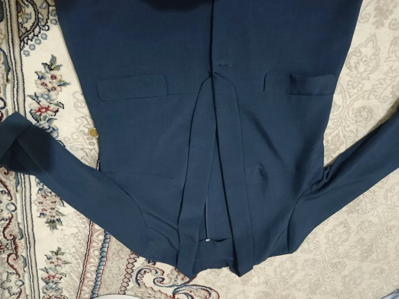 Ayollar qizlar kostyumi 2 Ayollar qizlar kostyumi 2