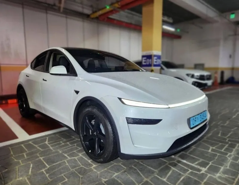 Tesla Model Y Rwd — фото 3