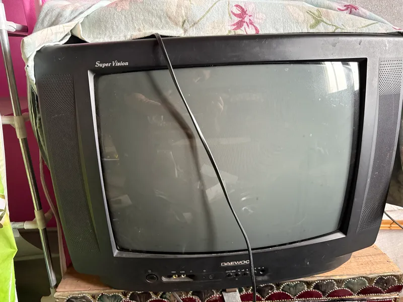 Mebel va tv sotiladi — фото 1