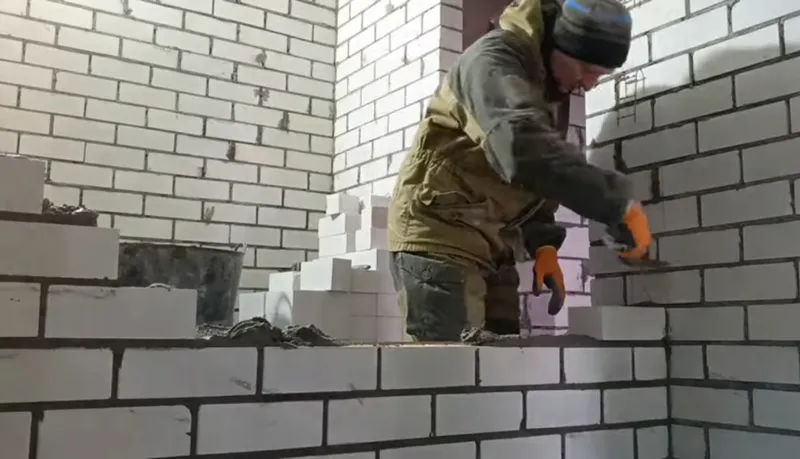 Кдадка кирпича — фото 1