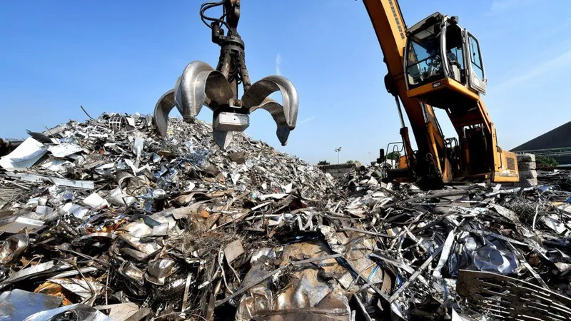 Metallom qabul qilamiz yuqori narxlarda O'zimiz olib ketamiz. Принимае Metallom qabul qilamiz yuqori narxlarda O'zimiz olib ketamiz. Принимае