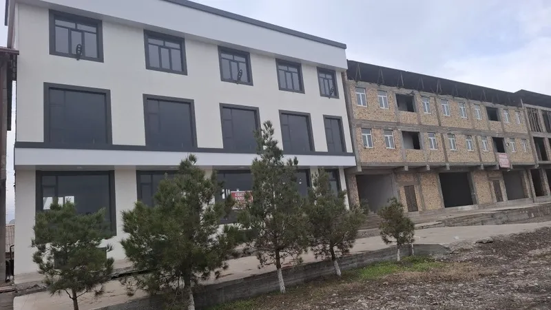 Нотурар нурафшонда 800 кв 1 Нотурар нурафшонда 800 кв 1