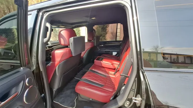 Lexus LX 570 Kuro Black Edition. Насия. савдо берлади — фото 4