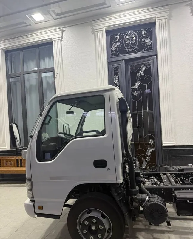 Исузи NQR 71 Masla 2 Исузи NQR 71 Masla 2