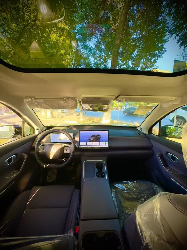 2026 C10 Full EV Leapmotor — фото 1