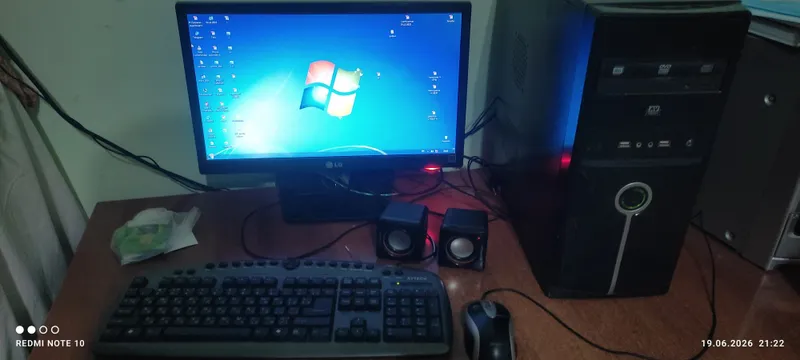 Офисный компьютер