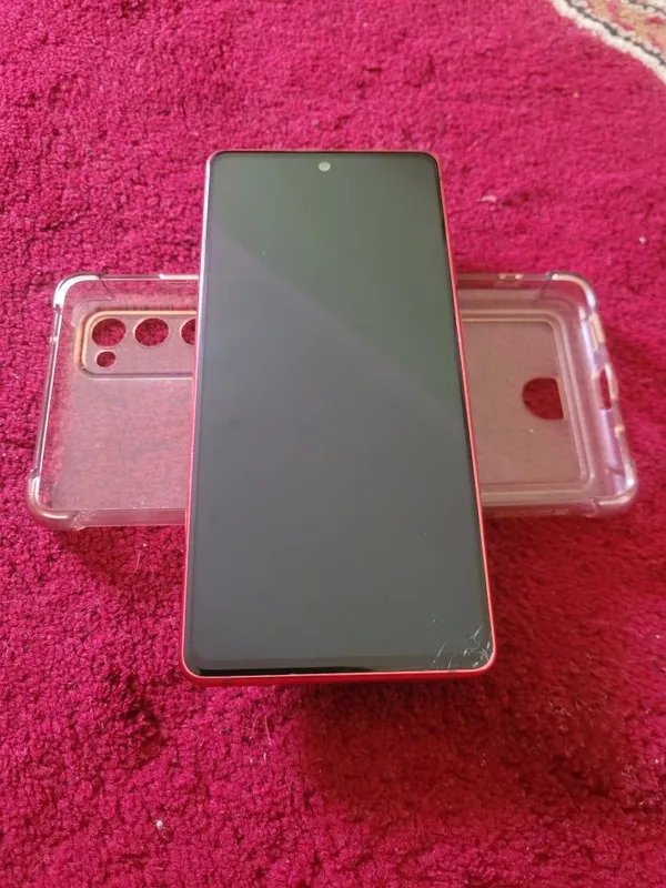Samsung galaxy S20fe 6+6/128gb — фото 3