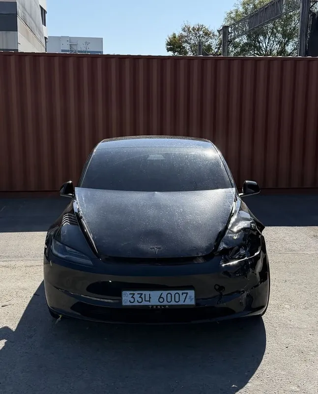 TESLA MODEL 3 2026/27 4 TESLA MODEL 3 2026/27 4