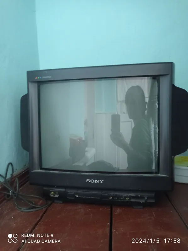 Продаётся телевизор Sony 1 Продаётся телевизор Sony 1