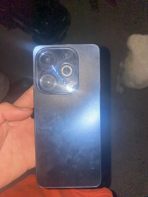 INFINIX HOT 40 i