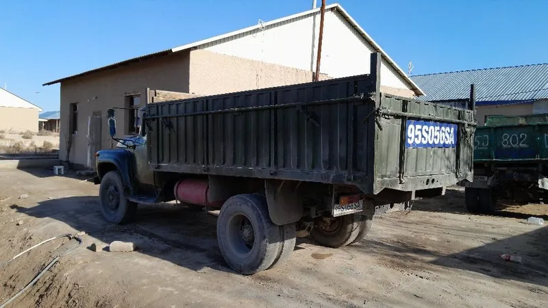 ZIL-130 sotiladi 2 ZIL-130 sotiladi 2