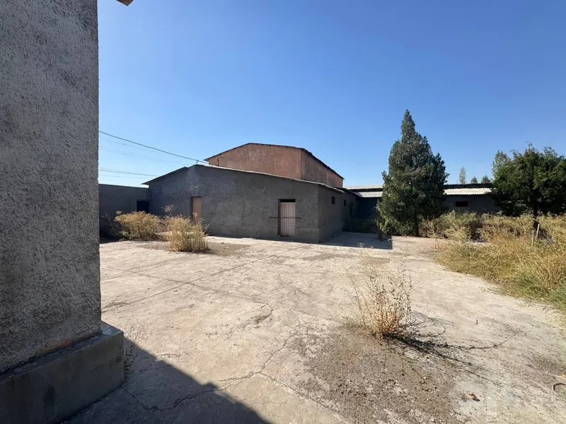562 m² Ishlab chiqarish va sklad binosi ijaraga beriladi — Ohangaron 4 562 m² Ishlab chiqarish va sklad binosi ijaraga beriladi — Ohangaron 4