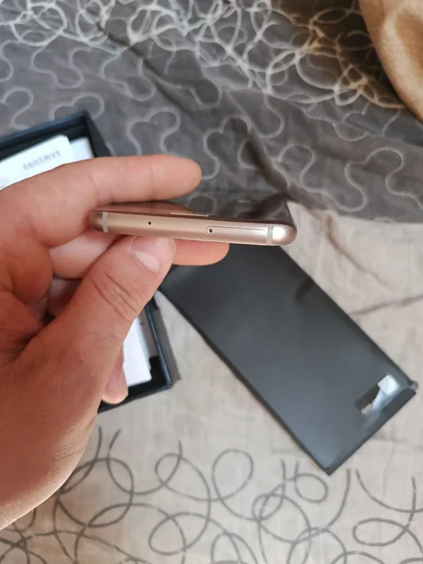 Продам телефон Samsung s7 экран разбитый 5 Продам телефон Samsung s7 экран разбитый 5