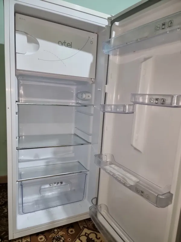 Продаётся холодильник, без дефектов, Artel 2