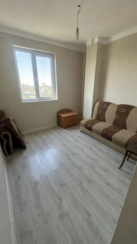 5 xonali kvartira, 82 m2, Yakkasaroy 1