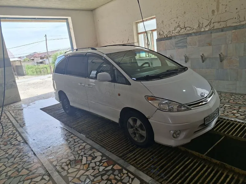 Toyota privia sotiladi