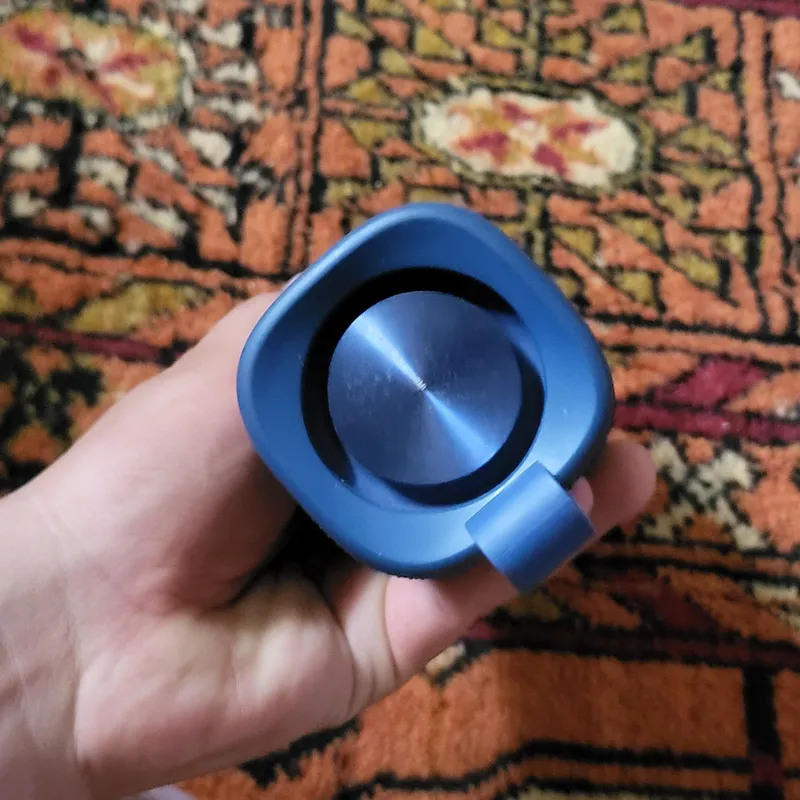 Портативный колонки Xiaomi Sound Outdoor в синем цвете. — фото 1