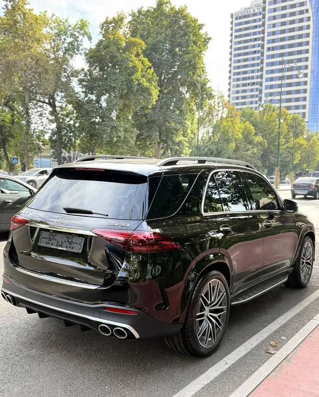 GLE 53 yangi, mavjud 4