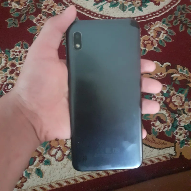 Samsung A10 ideal holatadgsi 3