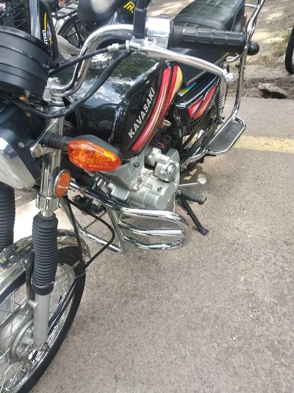 мотоцикл Kawasaki 150 kub 4 мотоцикл Kawasaki 150 kub 4