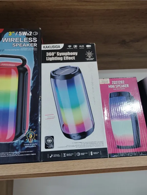 Беспроводная колонка RGB Kakusiga TWS AUX BLUETOOTH