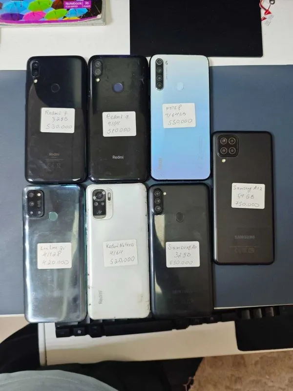 Srochno Telefon Realmi 7i 128Gb Samsung galaxy Redmi 3
