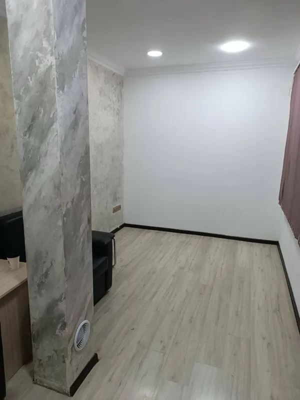 Аренда под офис Метро Хамид Алимжан, Дархан 45м2 — фото 3