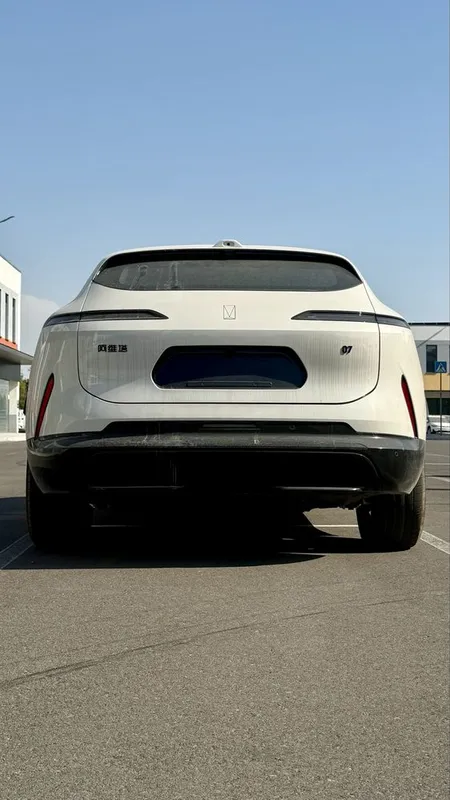 Avatr 07 EV (2026) | 650 km | 343 ot kuchi 82.16 kVt/soat 6,3soniya 3 Avatr 07 EV (2026) | 650 km | 343 ot kuchi 82.16 kVt/soat 6,3soniya 3