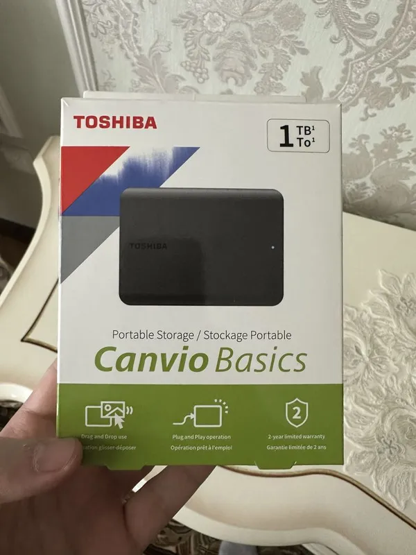 HDD Toshiba Canvio на 1tb (2 штуши)