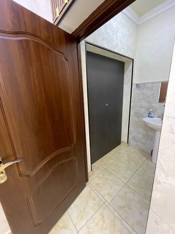 Ганга Джангох сдаётся офис 27м2 320 у.е.доступ 24/7. евро ремонт 3