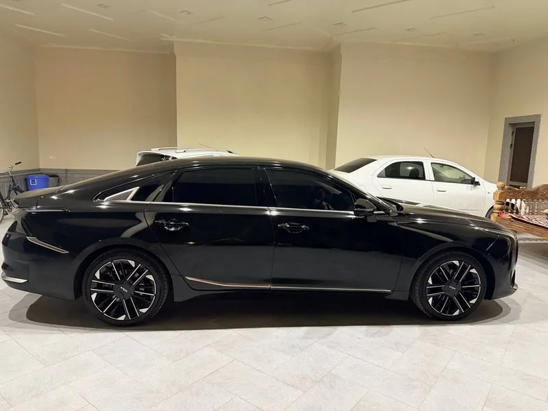 Kia k8 sotiladi 1,6 Hybrid 2025 10 Kia k8 sotiladi 1,6 Hybrid 2025 10