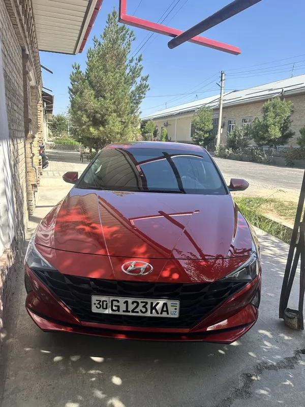 Hyundai Elantra 1.6 3 Hyundai Elantra 1.6 3