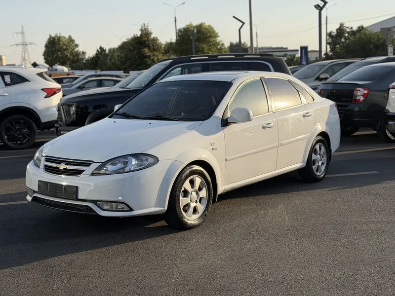 Chevrolet jentra 2020 1