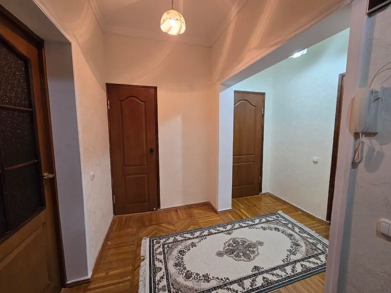 ПРОДАЁТСЯ КВАРТИРА М.КОСМОНАВТОВ ор. Жемчуг 2