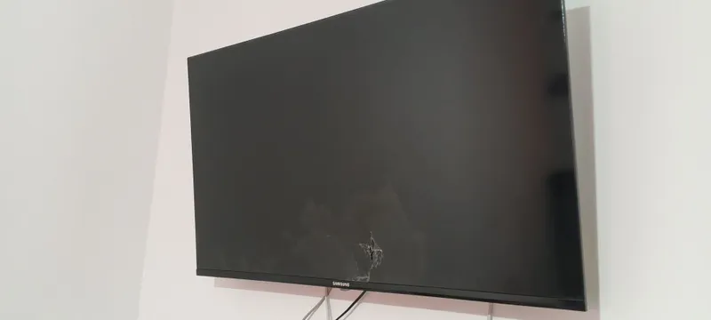 Samsung televizor singan ekran Samsung televizor singan ekran