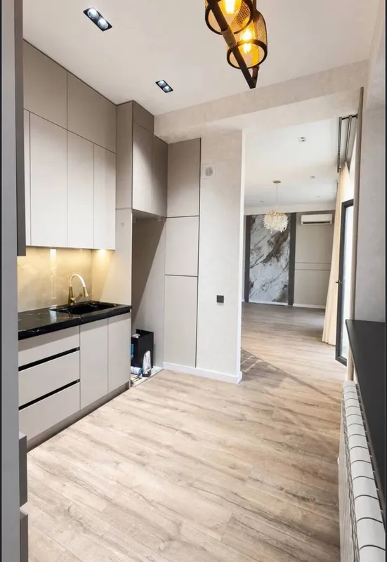 Продаётся 2-комнатная квартира в ЖК Glamour Residence 5 Продаётся 2-комнатная квартира в ЖК Glamour Residence 5