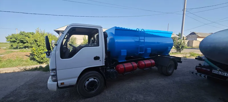 Isuzu vodovoz, vadavoz срочни сотилали — фото 1