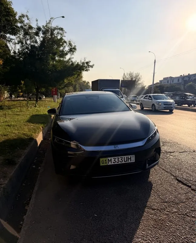 BYD Han EV, 605 км 3 BYD Han EV, 605 км 3