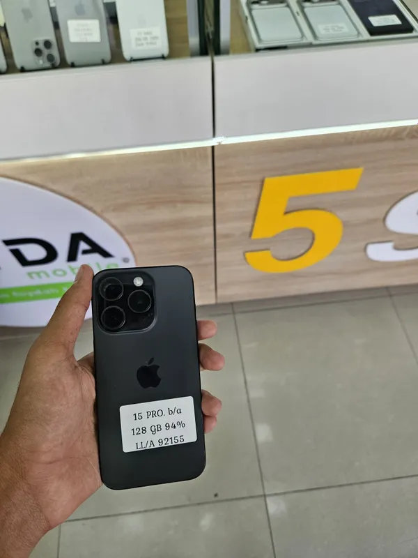 IPhone 15 Pro . 1