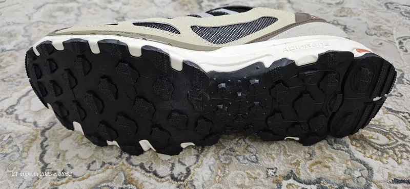 Привозные кроссовки adidas 2 Привозные кроссовки adidas 2