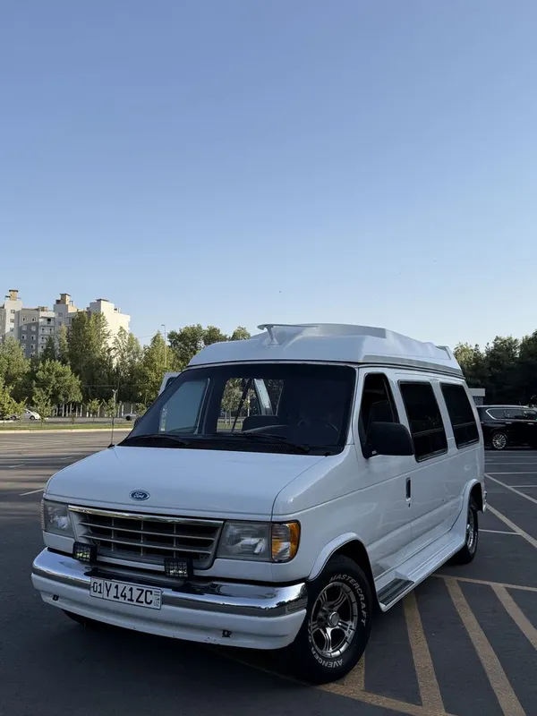 Ford Econoline Antikvar Hi limusine 1 Ford Econoline Antikvar Hi limusine 1