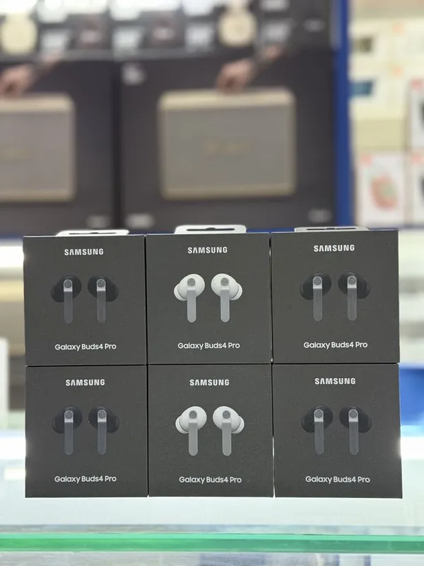 Наушники Samsung Buds 4Pro