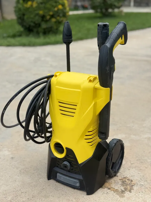 Karcher, yuqori bosimli yuvish moslamasi 1 Karcher, yuqori bosimli yuvish moslamasi 1